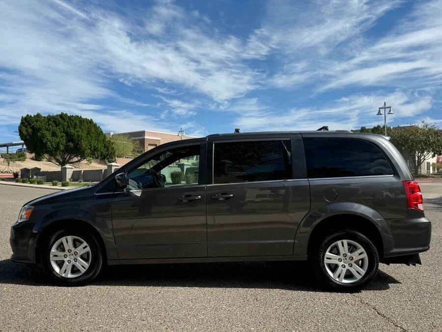 2018 Dodge Caravan - Image 13 of 16