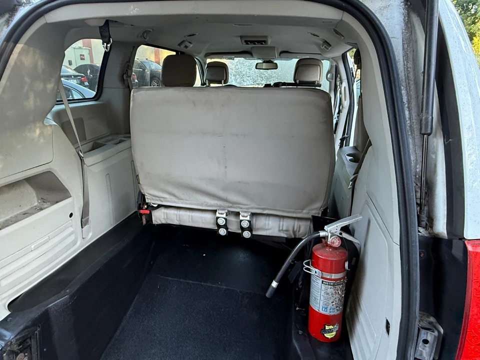 2018 Dodge Caravan - Image 17 of 18