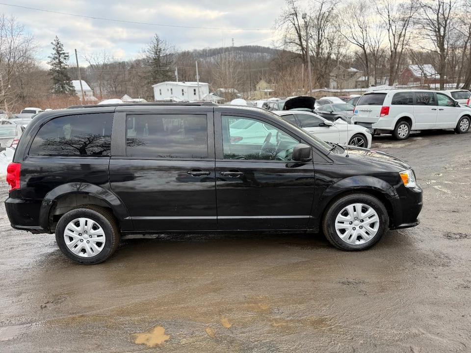 2018 Dodge Caravan - Image 5 of 16