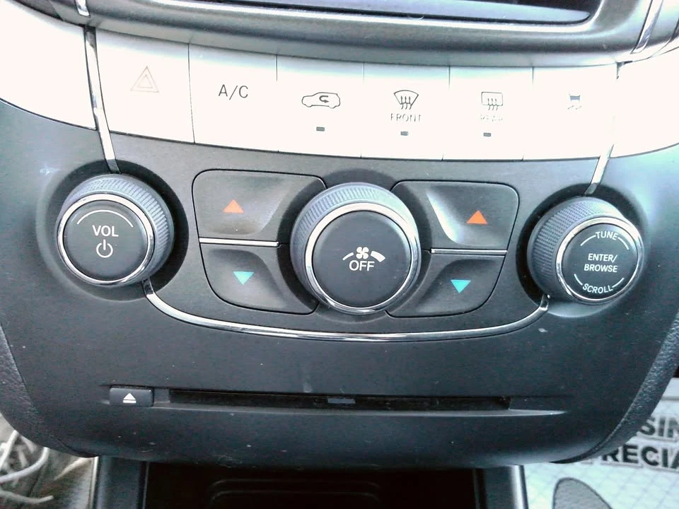 2018 Dodge Journey - Image 12 of 18
