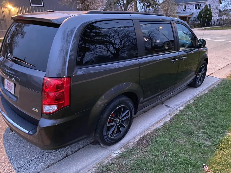 2018 Dodge Caravan - Image 3 of 9