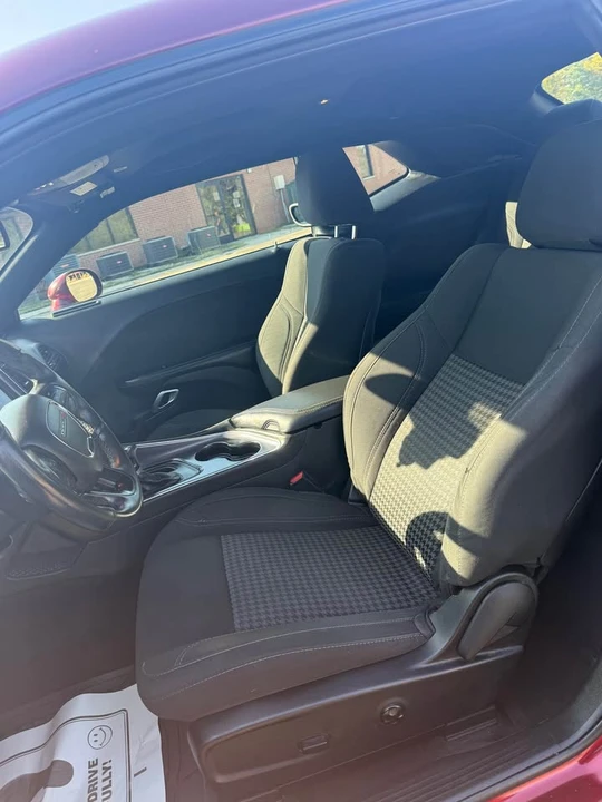 2018 Dodge Challenger 3rd Gen - Image 10 of 18