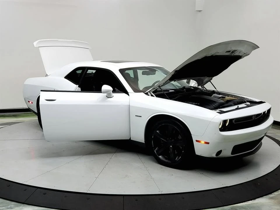 2018 Dodge Challenger 3rd Gen - Image 10 of 20