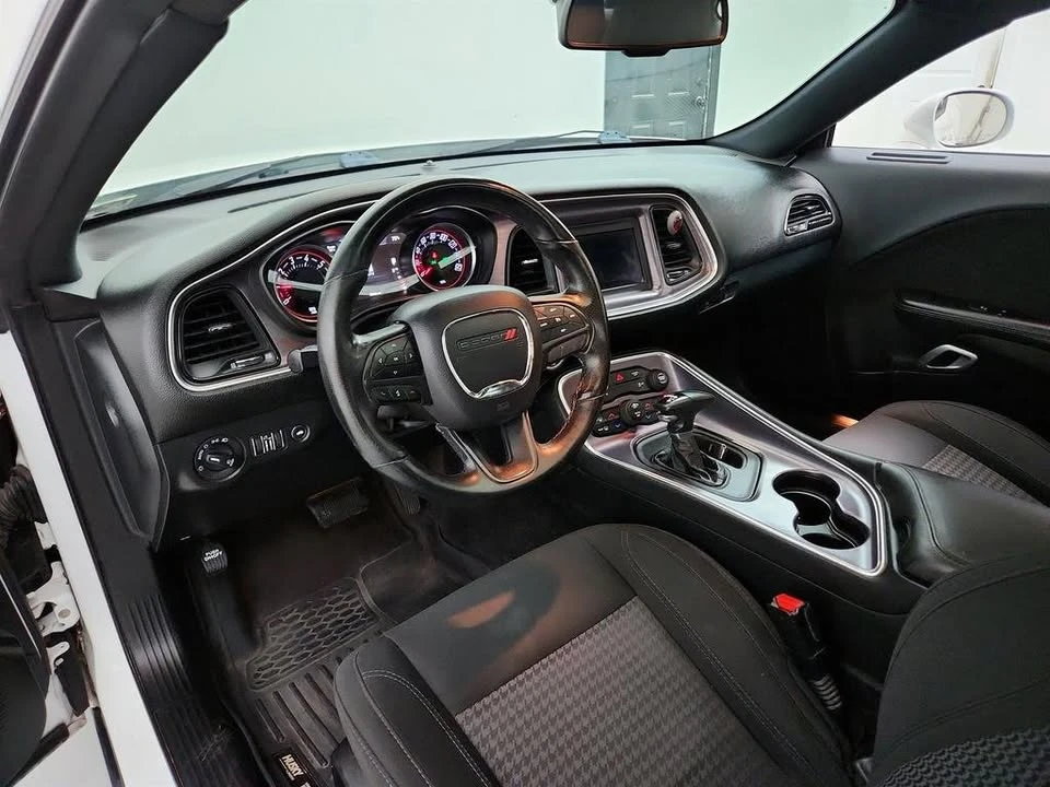 2018 Dodge Challenger 3rd Gen - Image 14 of 20