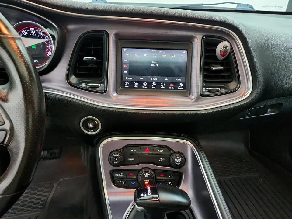 2018 Dodge Challenger 3rd Gen - Image 19 of 20