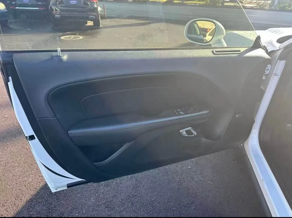 2018 Dodge Challenger 3rd Gen - Image 10 of 19