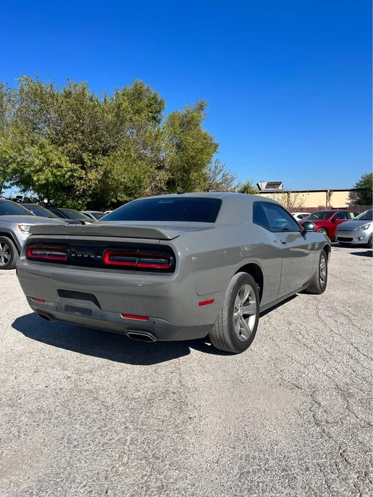 2018 Dodge Challenger 3rd Gen - Image 5 of 15