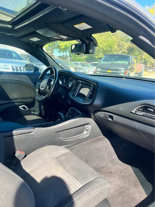 2018 Dodge Challenger 3rd Gen - Image 14 of 15