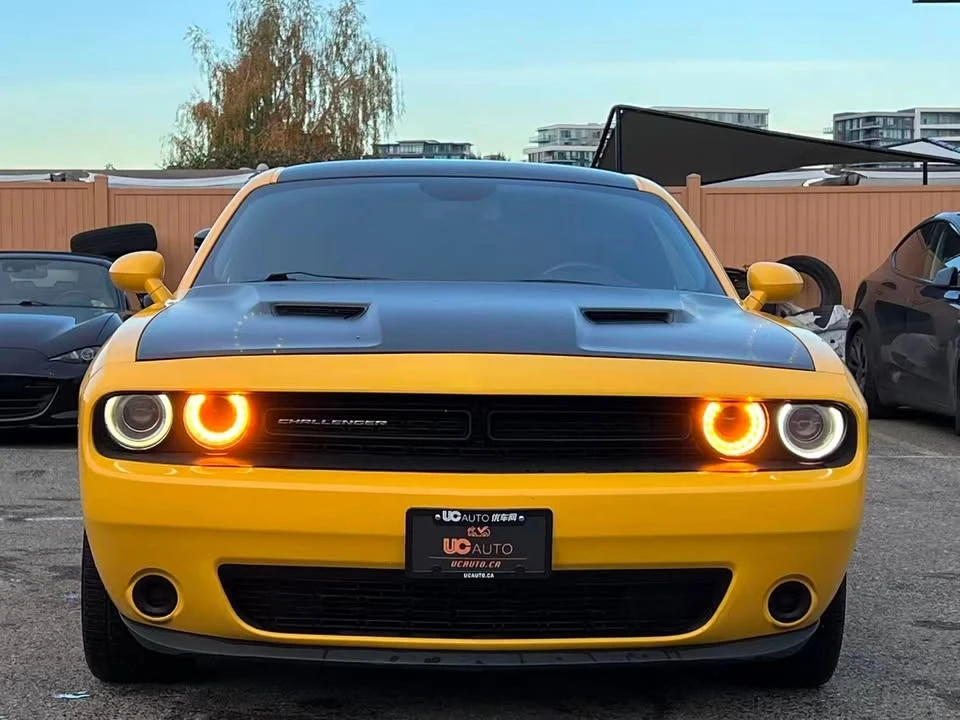 2018 Dodge Challenger 3rd Gen - Image 2 of 20