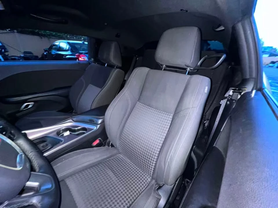2018 Dodge Challenger 3rd Gen - Image 16 of 20