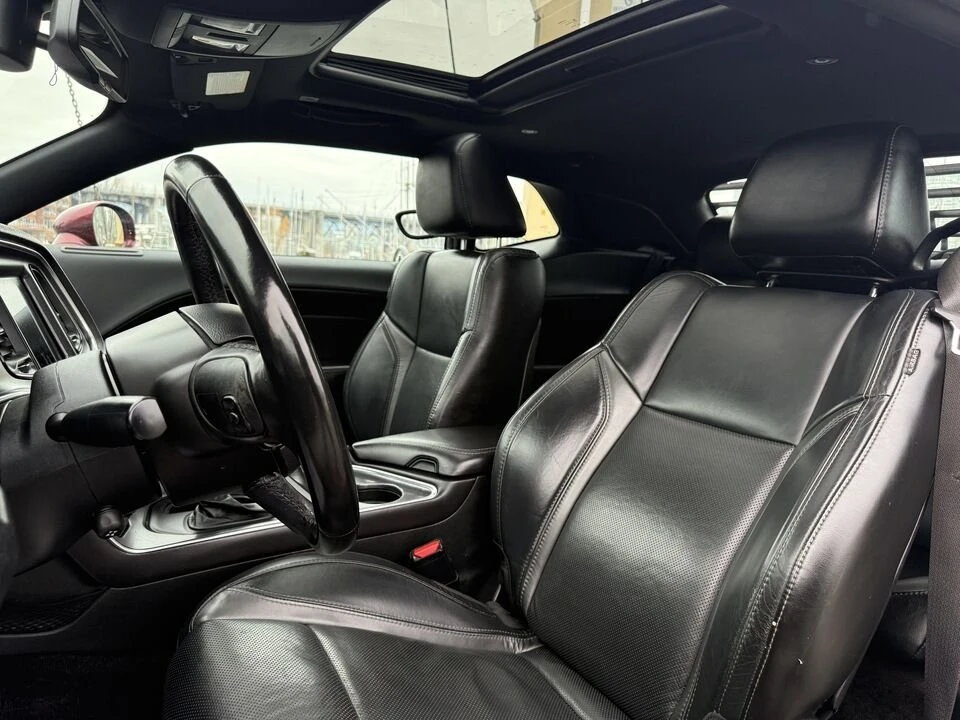 2018 Dodge Challenger 3rd Gen - Image 15 of 17