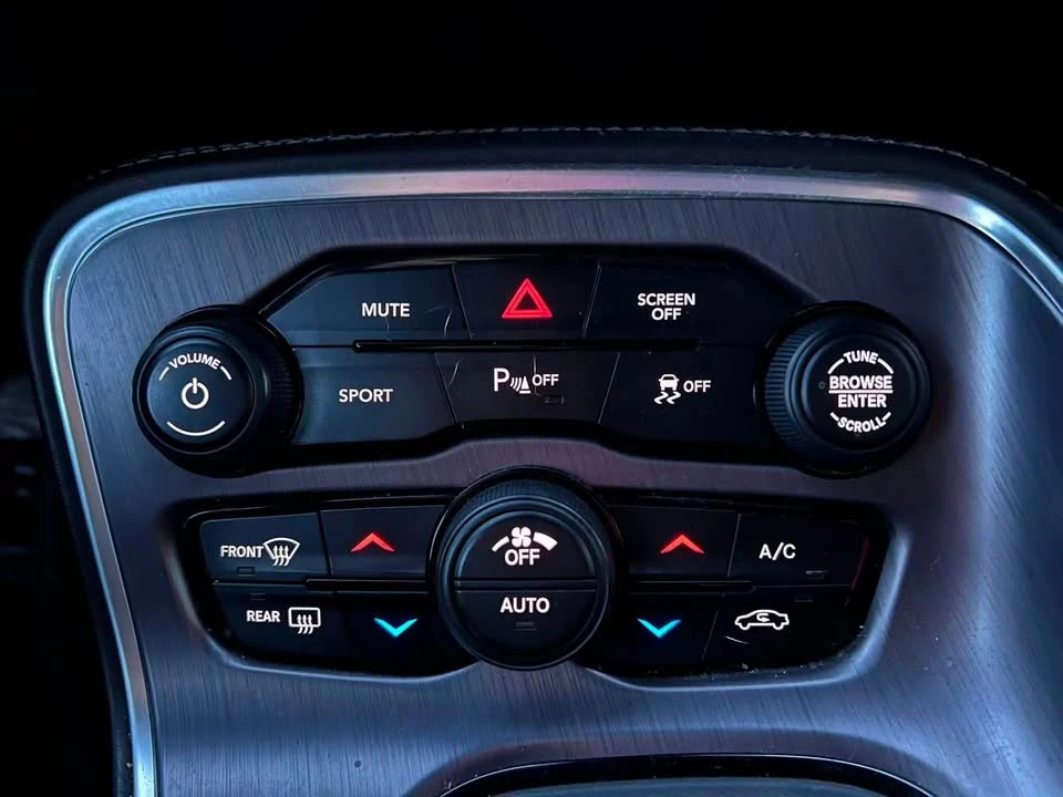 2018 Dodge Challenger 3rd Gen - Image 13 of 20