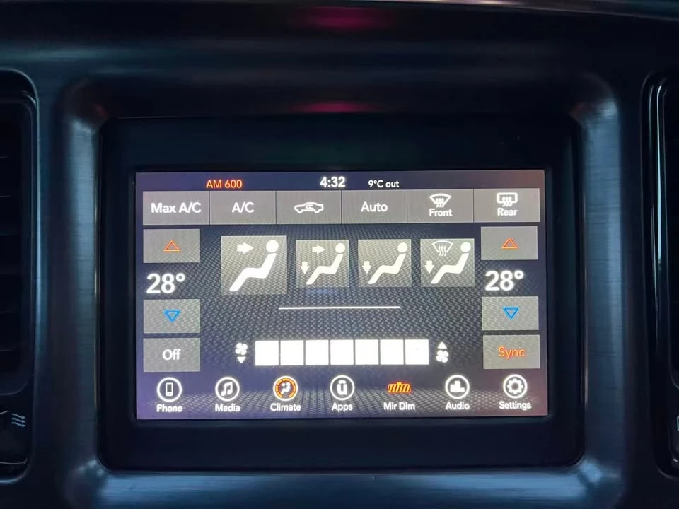 2018 Dodge Challenger 3rd Gen - Image 11 of 20