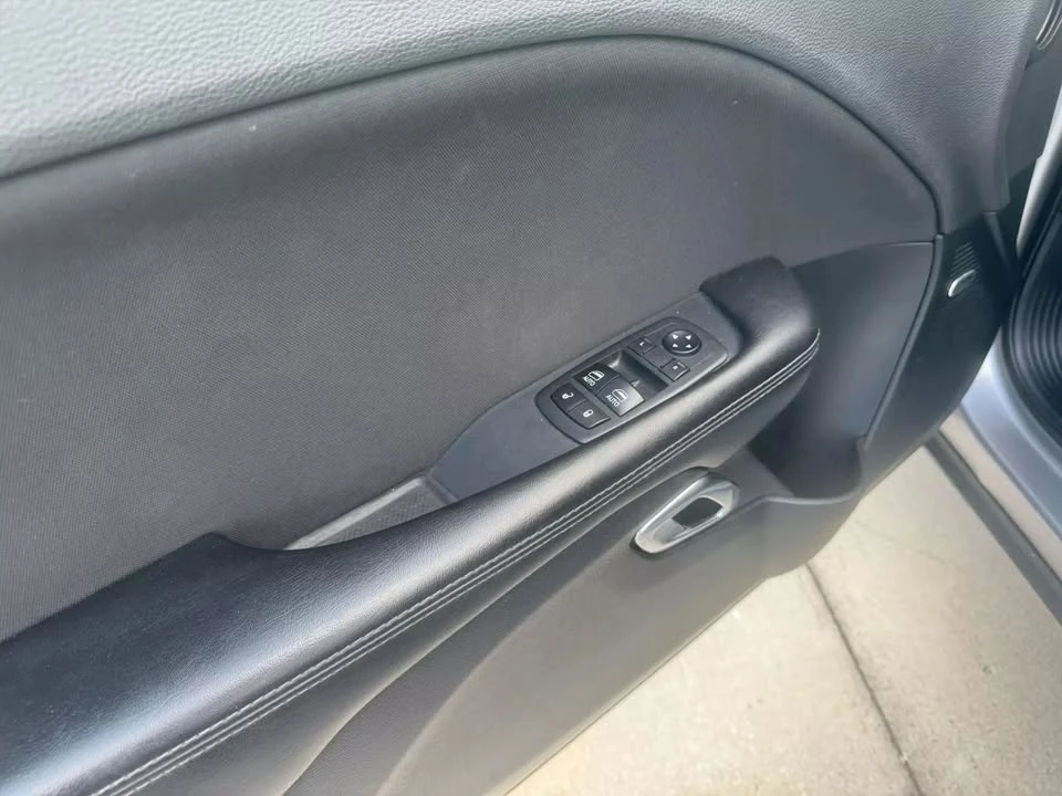 2018 Dodge Challenger 3rd Gen - Image 11 of 18