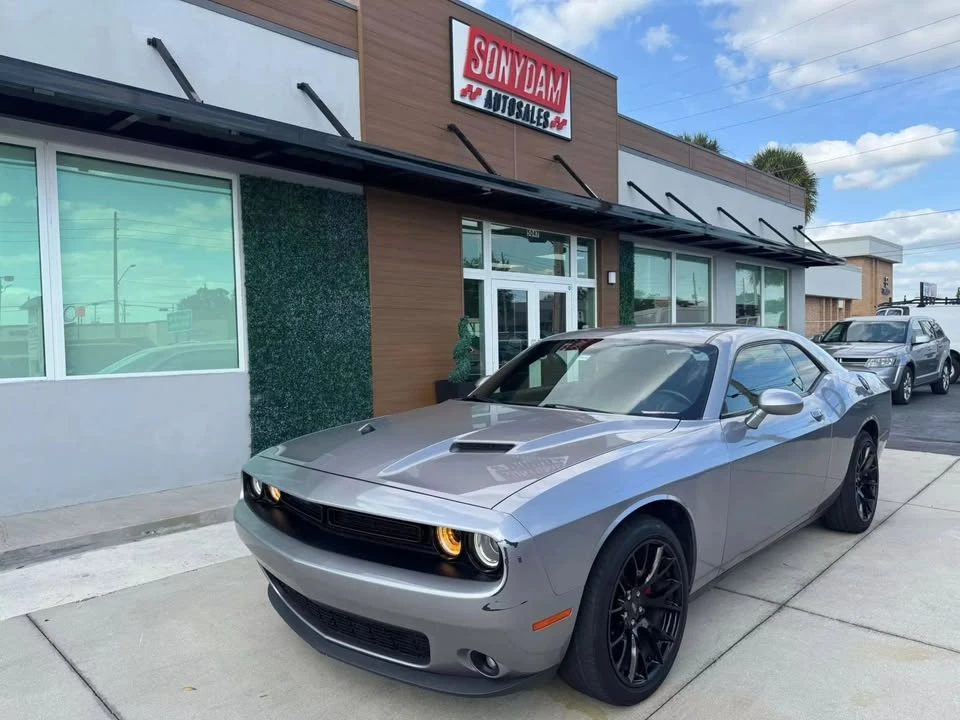 2018 Dodge Challenger 3rd Gen - Image 2 of 18