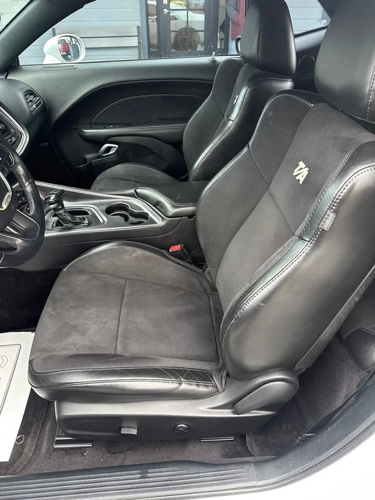 2018 Dodge Challenger 3rd Gen - Image 12 of 19