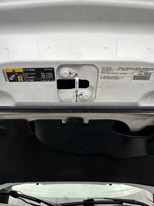 2018 Dodge Challenger 3rd Gen - Image 9 of 19