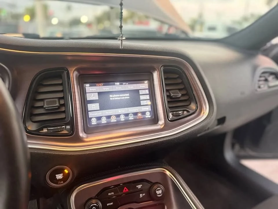 2018 Dodge Challenger 3rd Gen - Image 15 of 20