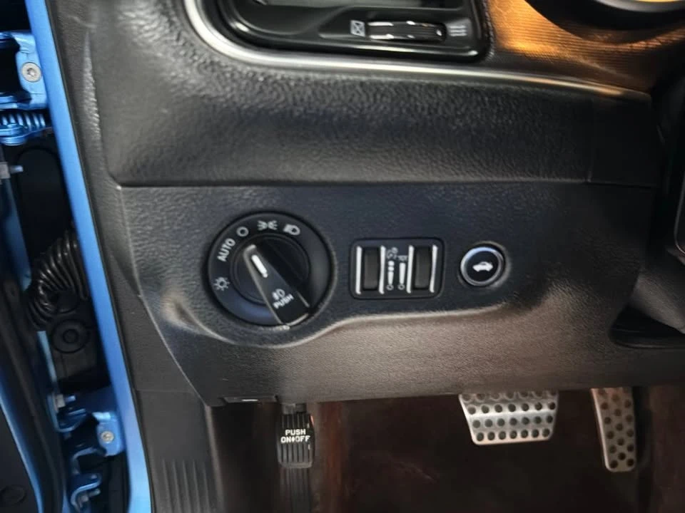 2018 Dodge Challenger 3rd Gen - Image 14 of 19