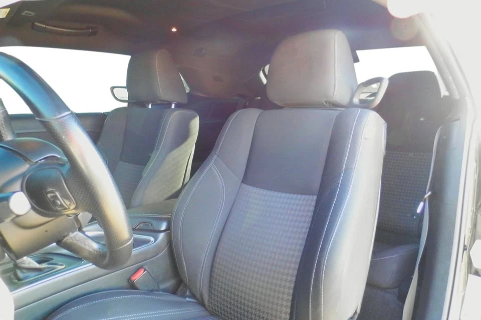 2018 Dodge Challenger 3rd Gen - Image 14 of 19