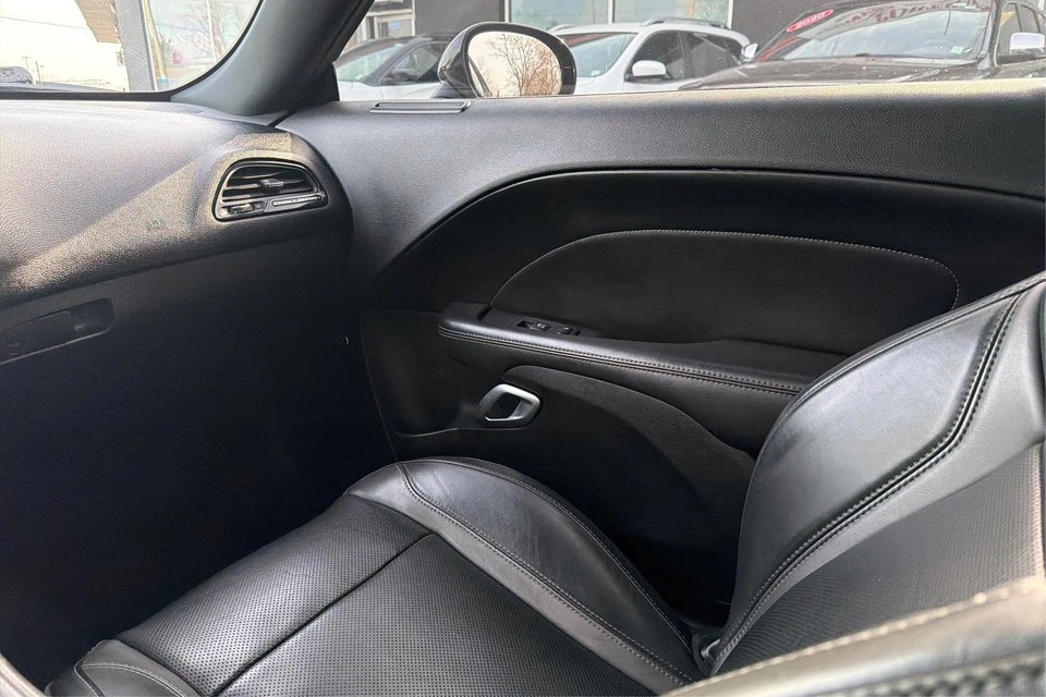 2018 Dodge Challenger 3rd Gen - Image 16 of 20