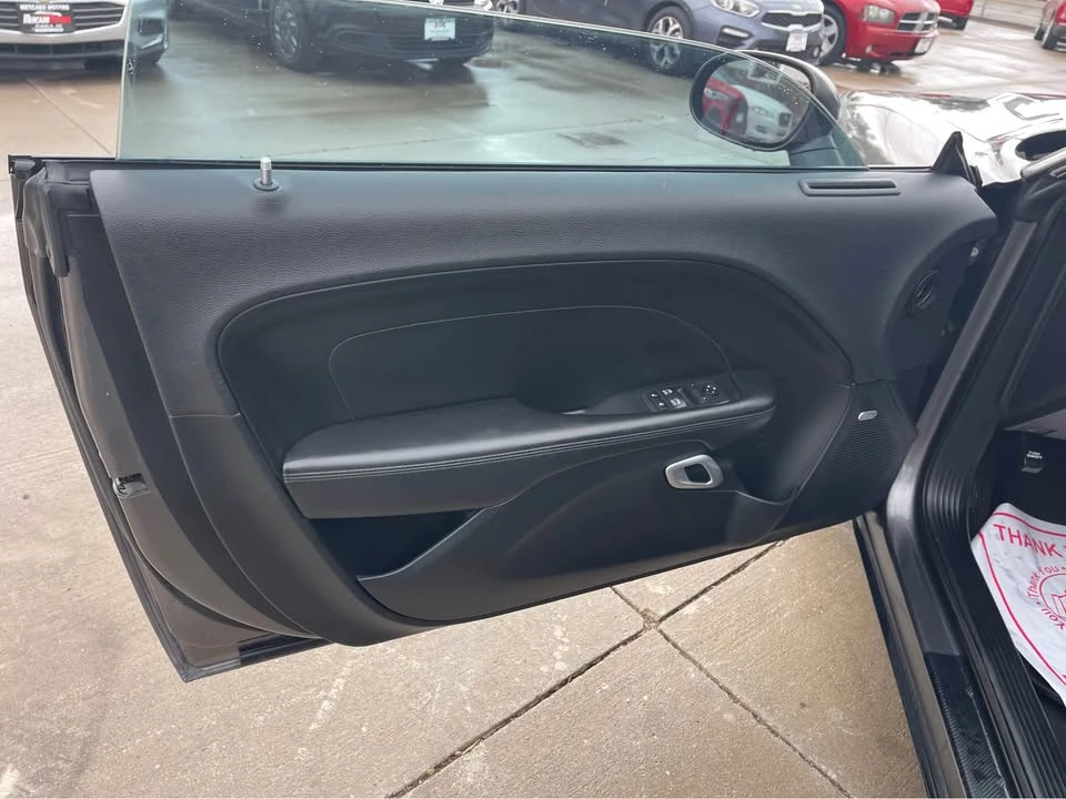 2018 Dodge Challenger 3rd Gen - Image 10 of 17