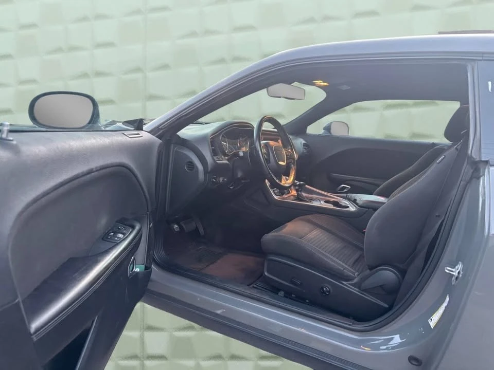 2018 Dodge Challenger 3rd Gen - Image 9 of 20