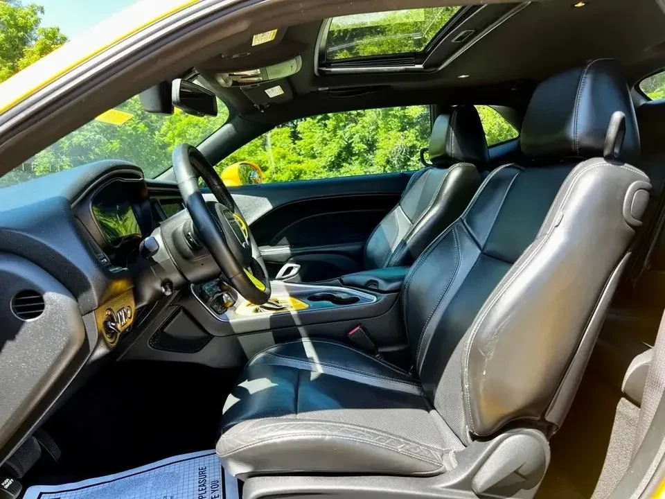 2018 Dodge Challenger 3rd Gen - Image 7 of 9