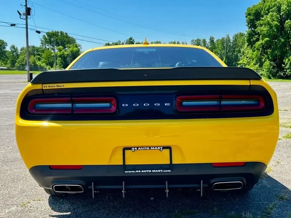 2018 Dodge Challenger 3rd Gen - Image 6 of 9