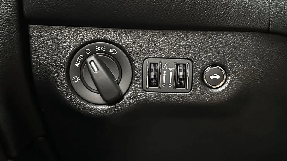 2018 Dodge Challenger 3rd Gen - Image 20 of 20