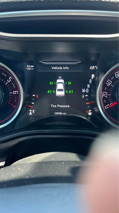 2018 Dodge Challenger 3rd Gen - Image 7 of 9