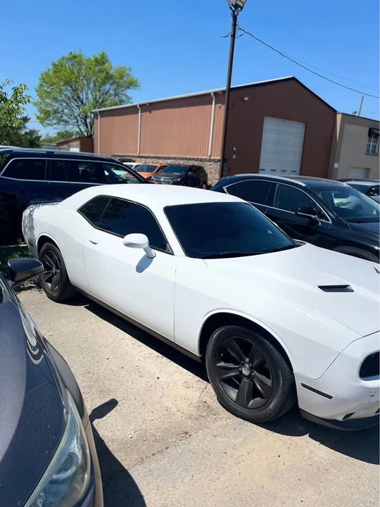2018 Dodge Challenger 3rd Gen - Image 2 of 9