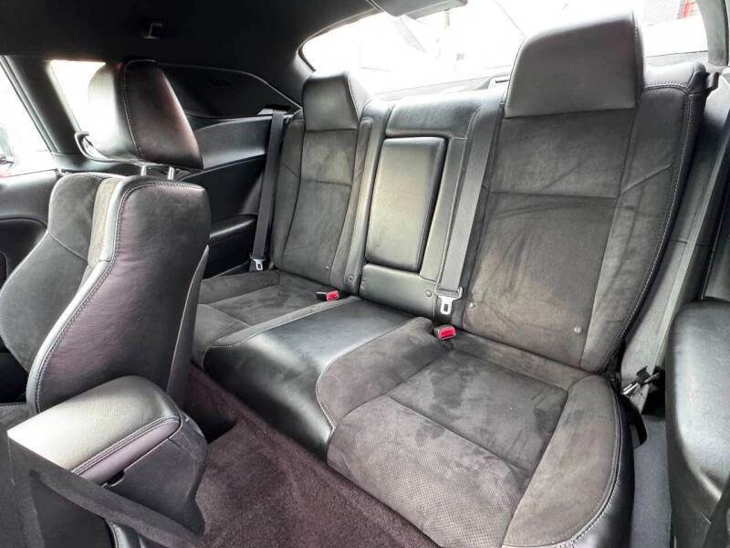 2018 Dodge Challenger 3rd Gen - Image 17 of 20