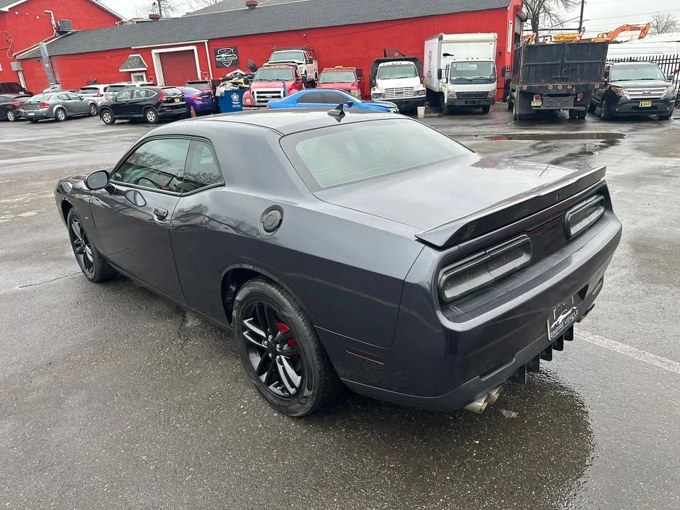2018 Dodge Challenger 3rd Gen - Image 4 of 10
