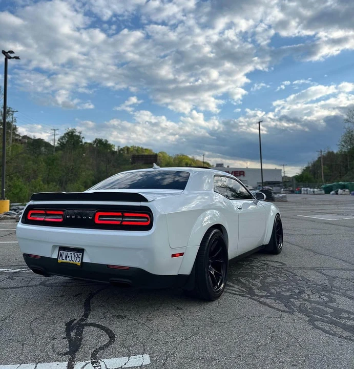 2018 Dodge Challenger 3rd Gen - Image 4 of 17