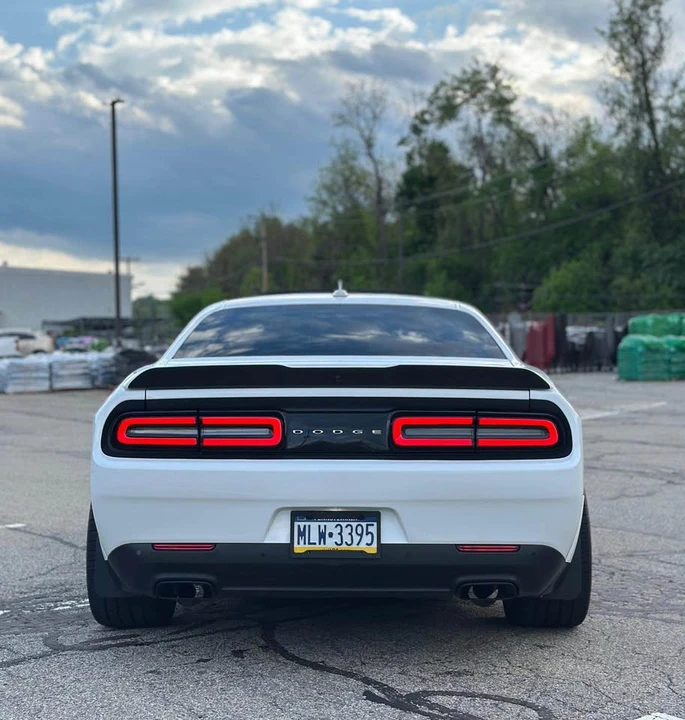 2018 Dodge Challenger 3rd Gen - Image 5 of 17