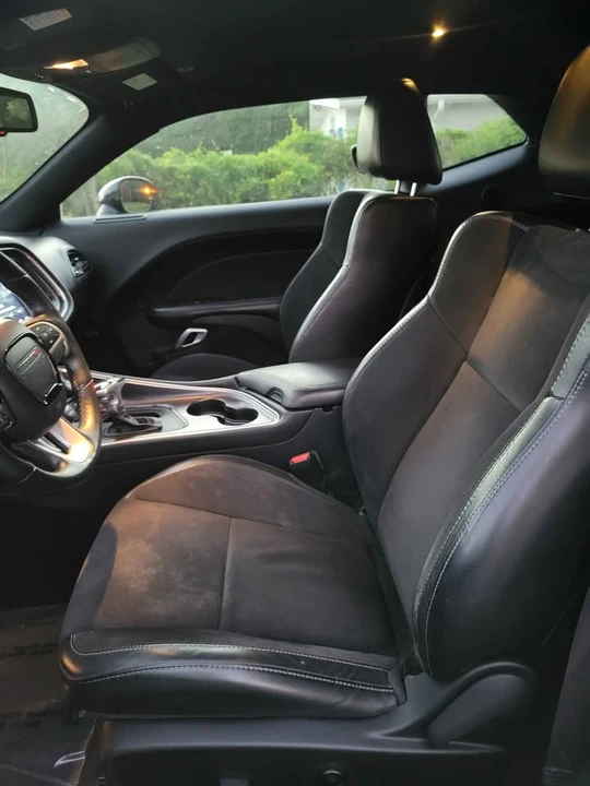 2018 Dodge Challenger 3rd Gen - Image 9 of 14