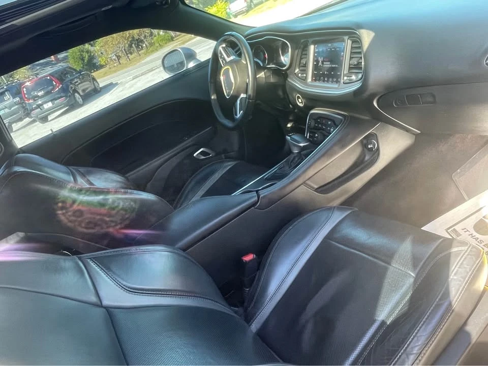 2018 Dodge Challenger 3rd Gen - Image 9 of 16