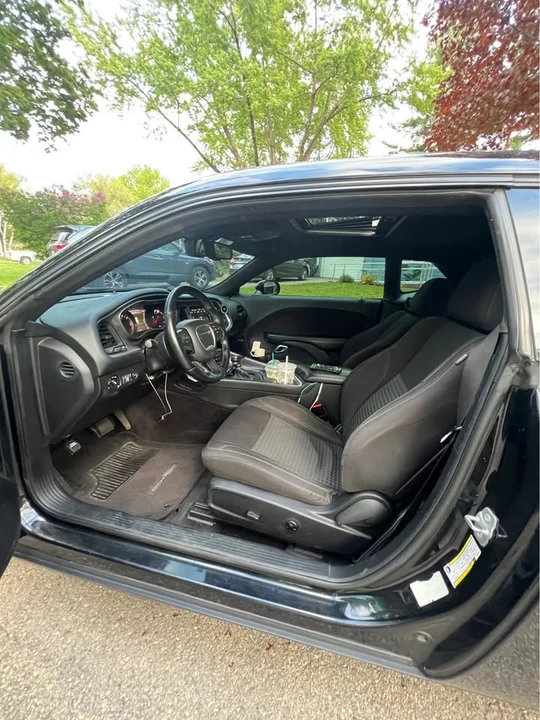 2018 Dodge Challenger 3rd Gen - Image 9 of 11