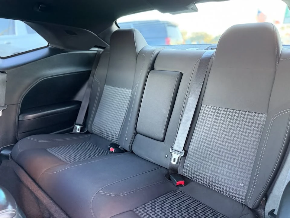 2018 Dodge Challenger 3rd Gen - Image 16 of 20