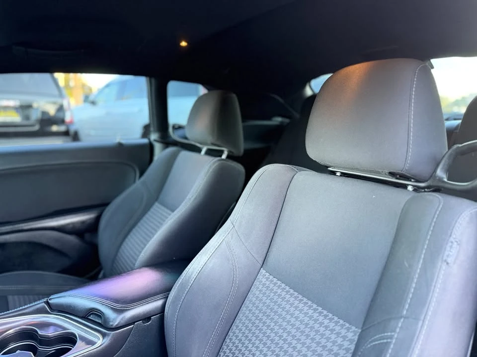 2018 Dodge Challenger 3rd Gen - Image 9 of 20