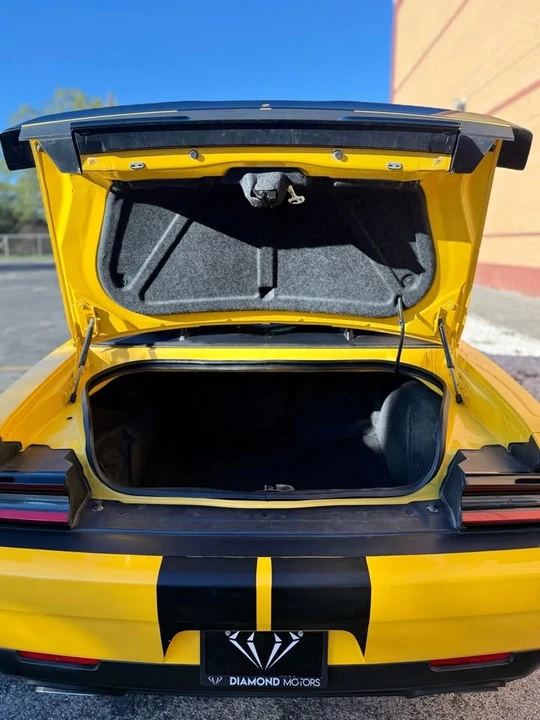 2018 Dodge Challenger 3rd Gen - Image 11 of 19