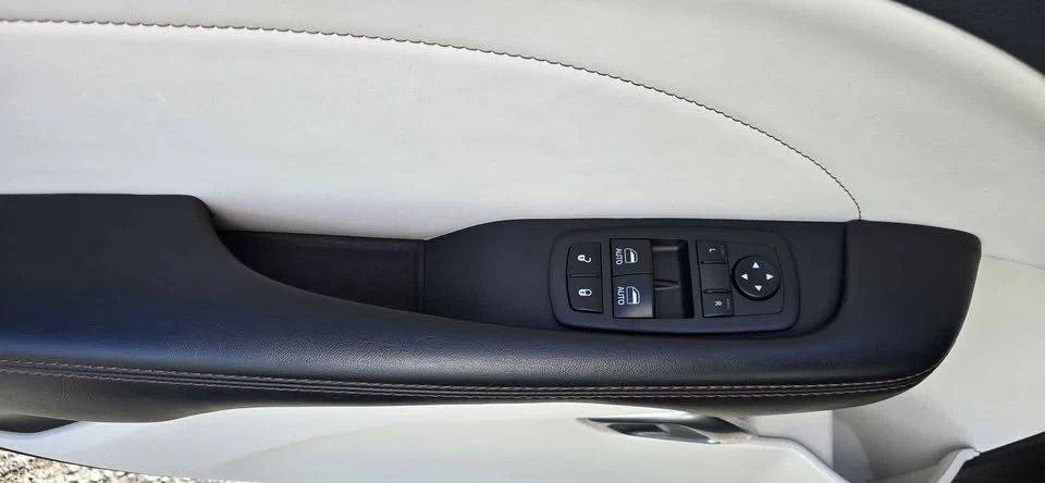 2018 Dodge Challenger 3rd Gen - Image 8 of 10