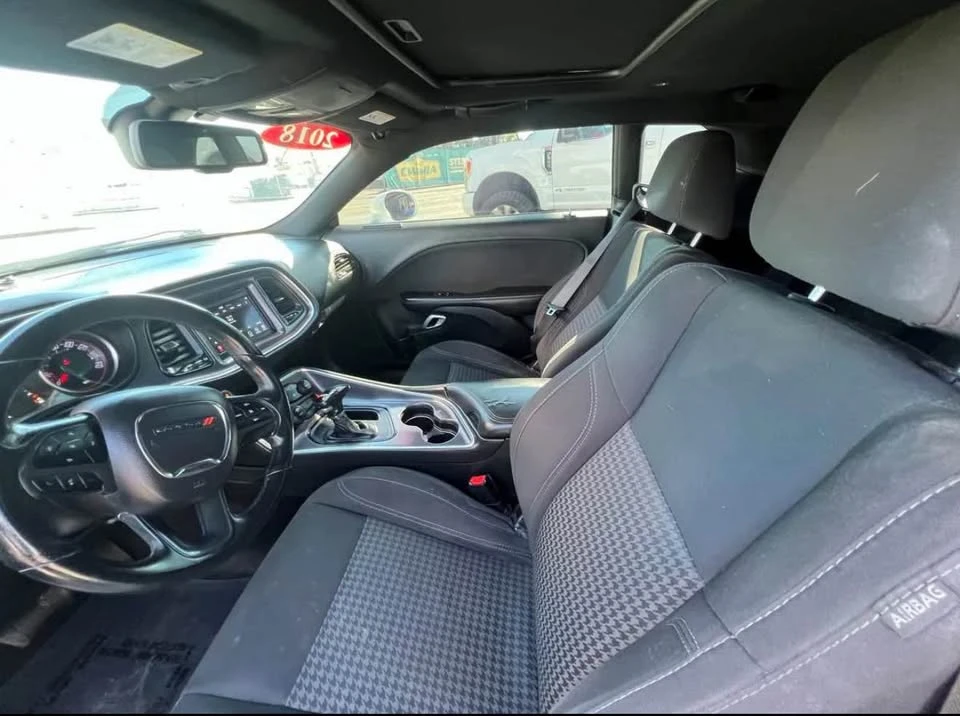 2018 Dodge Challenger 3rd Gen - Image 9 of 10