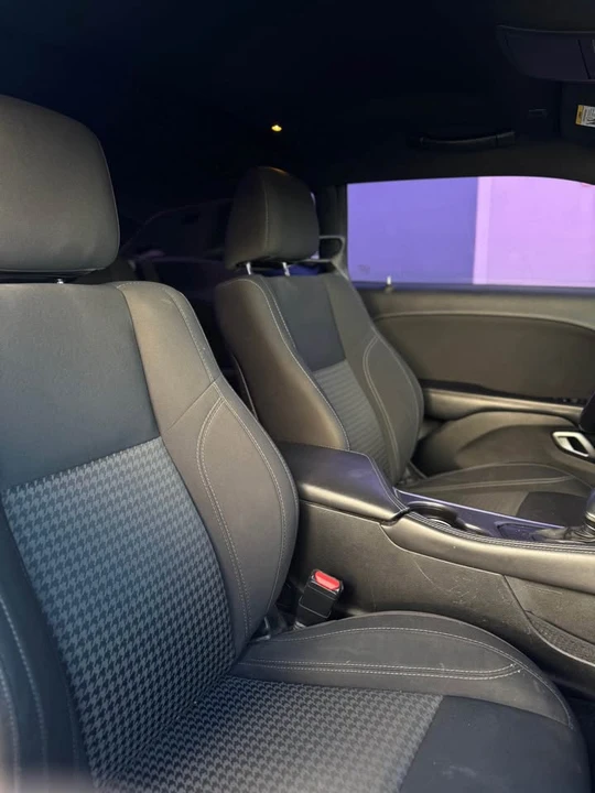 2018 Dodge Challenger 3rd Gen - Image 10 of 11