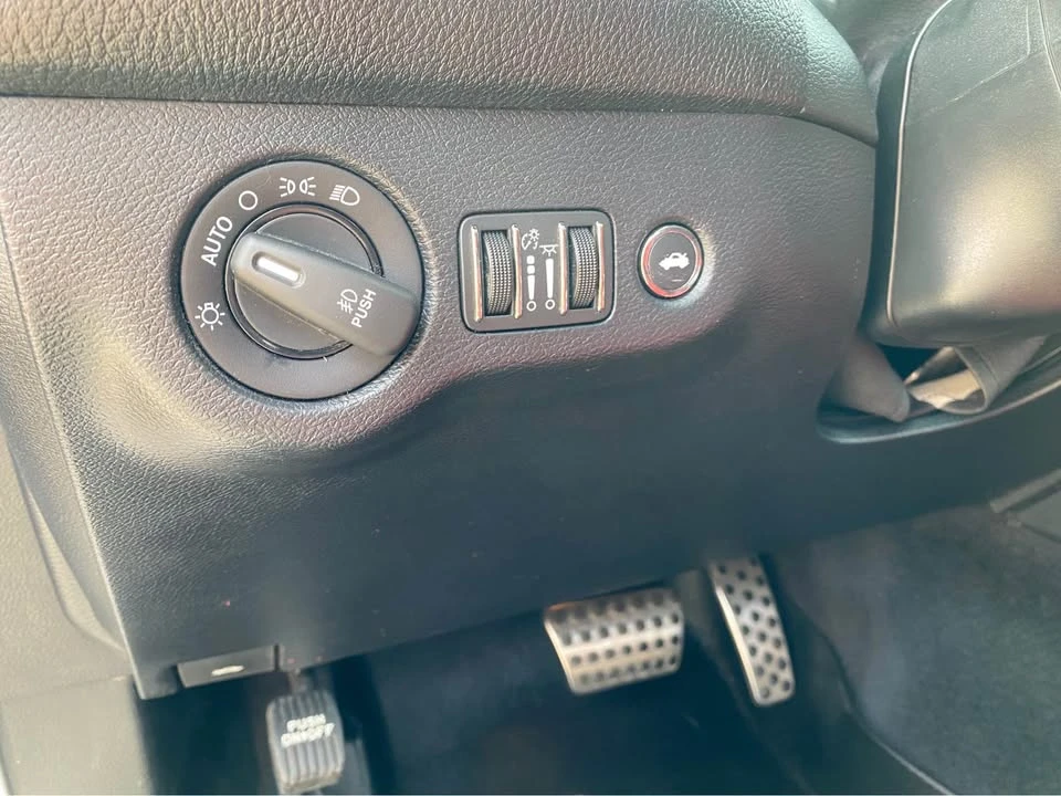 2018 Dodge Challenger 3rd Gen - Image 13 of 20
