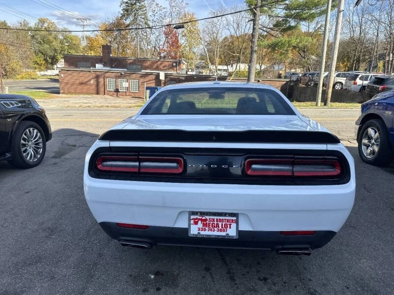2018 Dodge Challenger SRT8 & 392 3rd Gen - Image 2 of 11