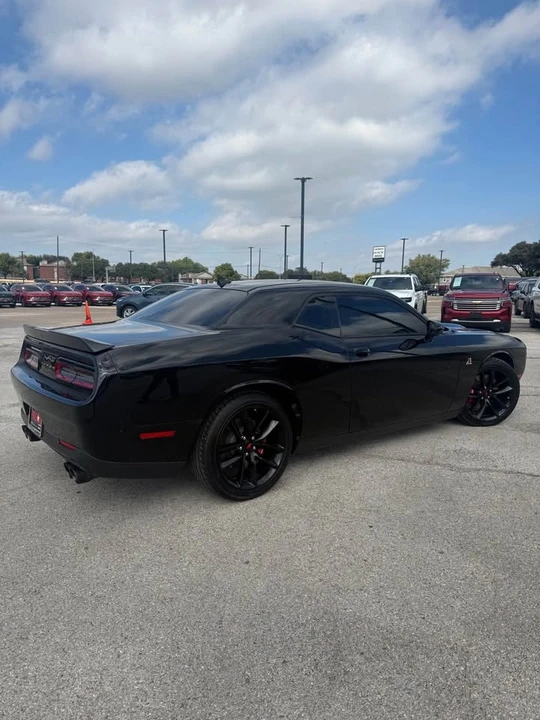 2018 Dodge Challenger SRT8 & 392 3rd Gen - Image 4 of 8
