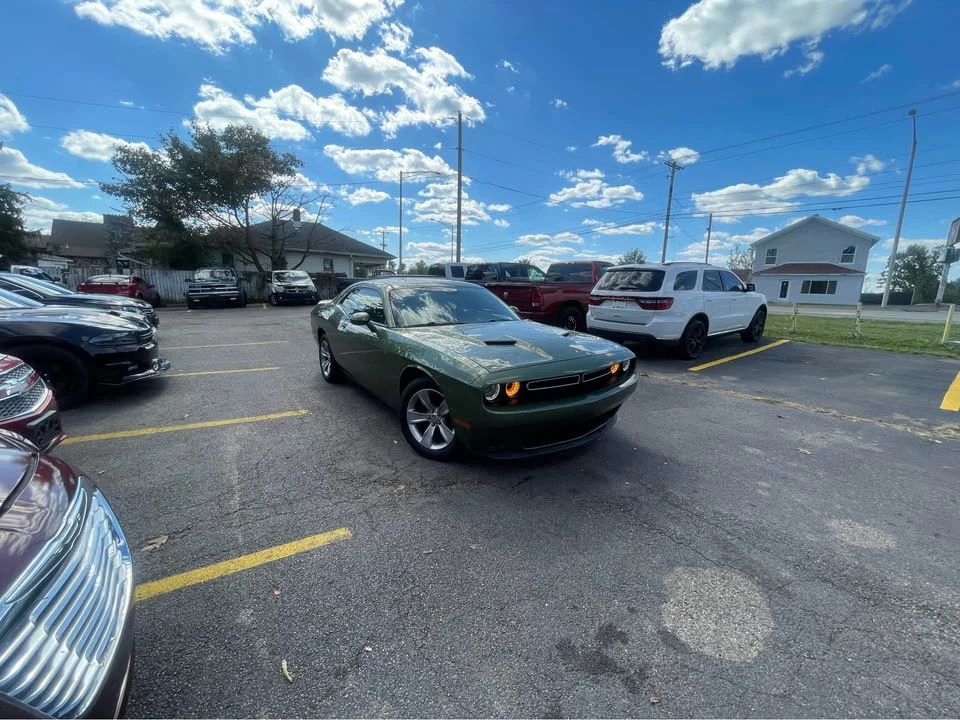 2018 Dodge Challenger 3rd Gen - Image 2 of 14