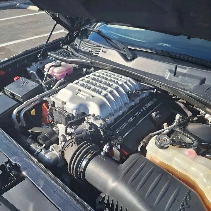 2018 Dodge Challenger SRT Hellcat 3rd Gen - Image 9 of 18